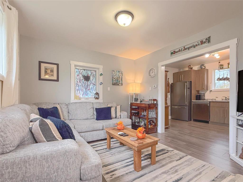 












68 Morris Street

,
Gladstone,




Manitoba
R0J0T0

