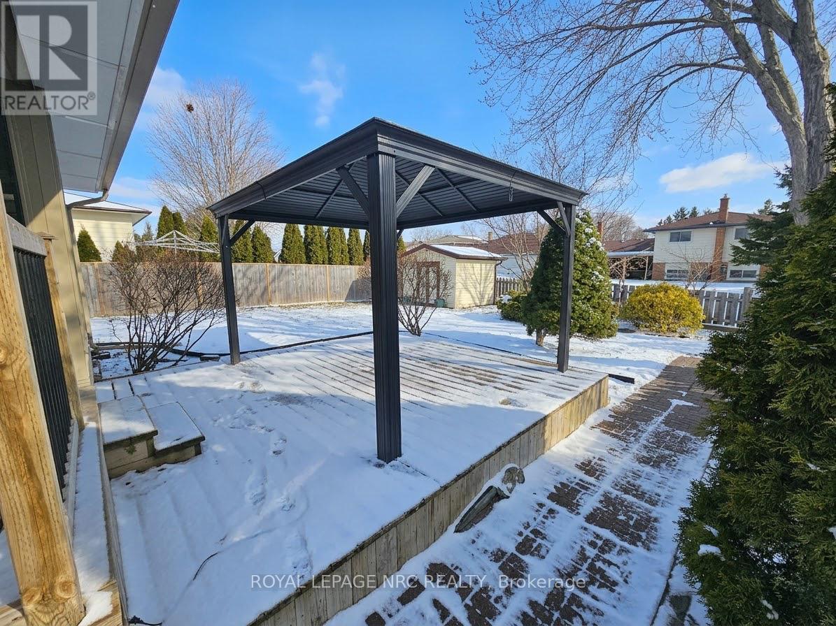 












78 PAGE DRIVE

,
Welland (N. Welland),




Ontario
L3C6E4

