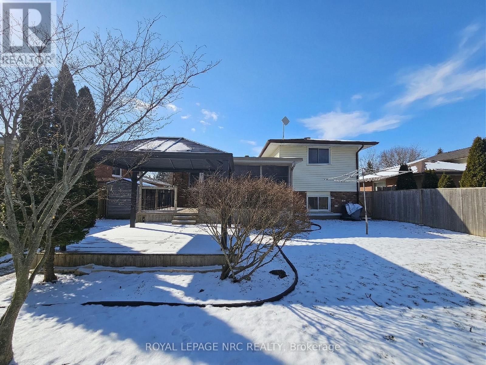 












78 PAGE DRIVE

,
Welland (N. Welland),




Ontario
L3C6E4

