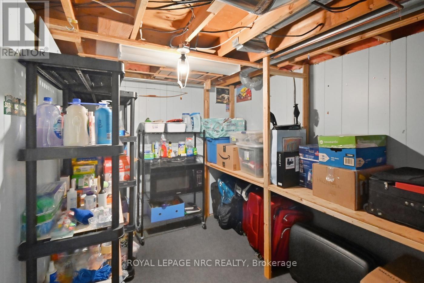 












78 PAGE DRIVE

,
Welland (N. Welland),




Ontario
L3C6E4

