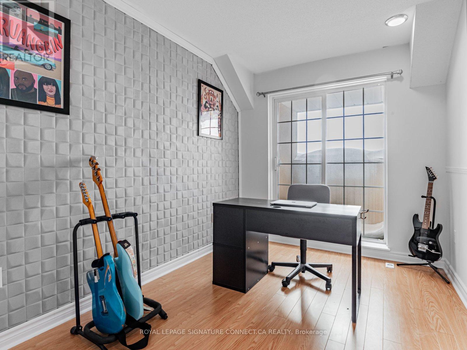 












C208 - 110 CORNELL PARK AVENUE

,
Markham,




Ontario
L6B1B6

