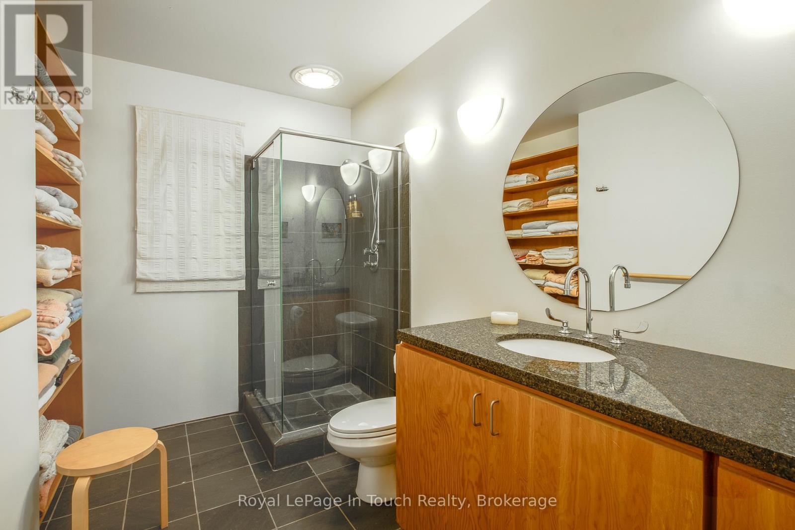 












130 MELISSA LANE

,
Tiny,




Ontario
L9M0T8

