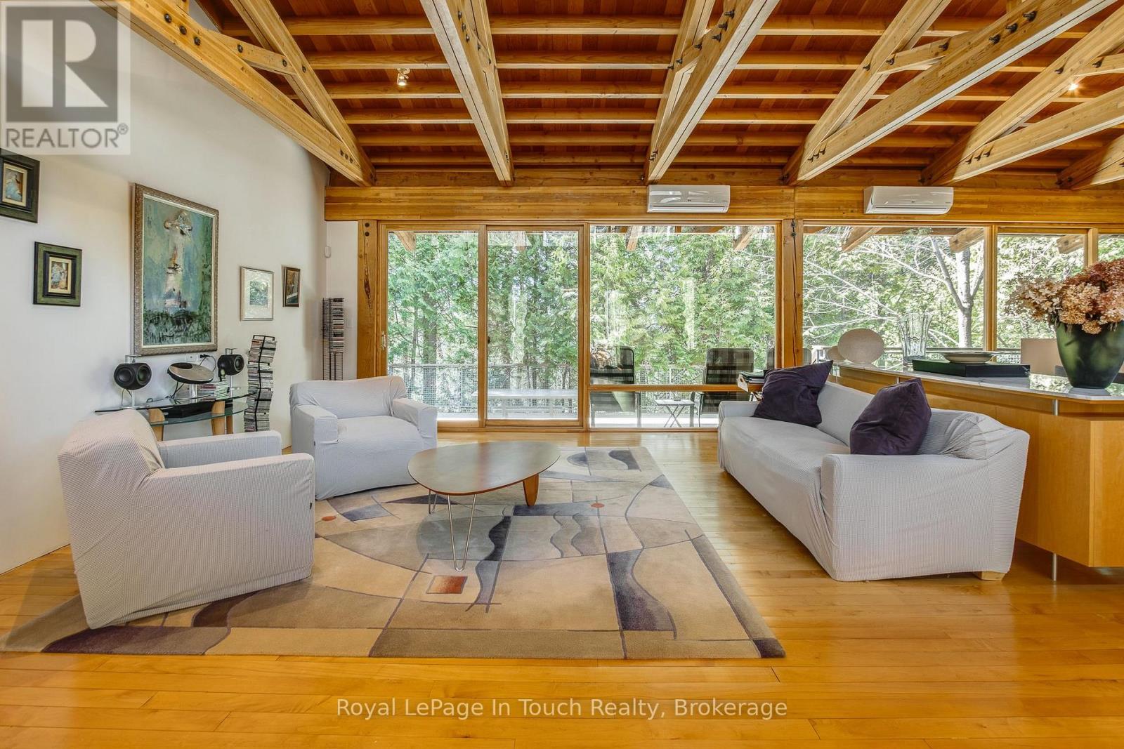 












130 MELISSA LANE

,
Tiny,




Ontario
L9M0T8

