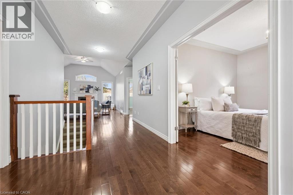 












60A EASTVIEW Road

,
Guelph,




Ontario
N1E1Z6

