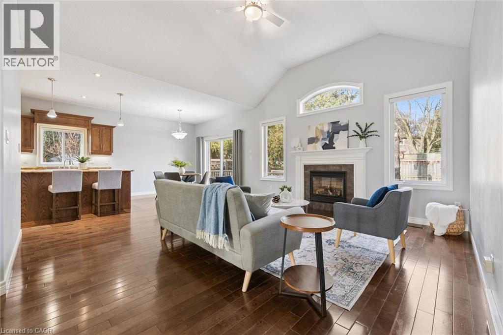 












60A EASTVIEW Road

,
Guelph,




Ontario
N1E1Z6

