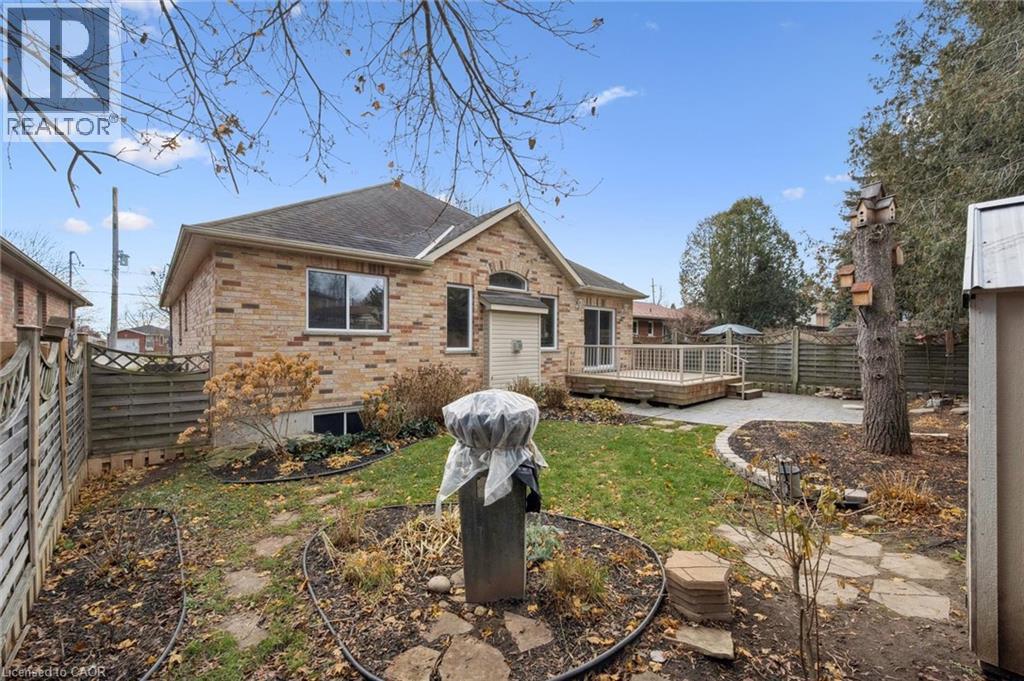 












60A EASTVIEW Road

,
Guelph,




Ontario
N1E1Z6

