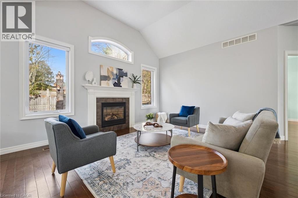 












60A EASTVIEW Road

,
Guelph,




Ontario
N1E1Z6

