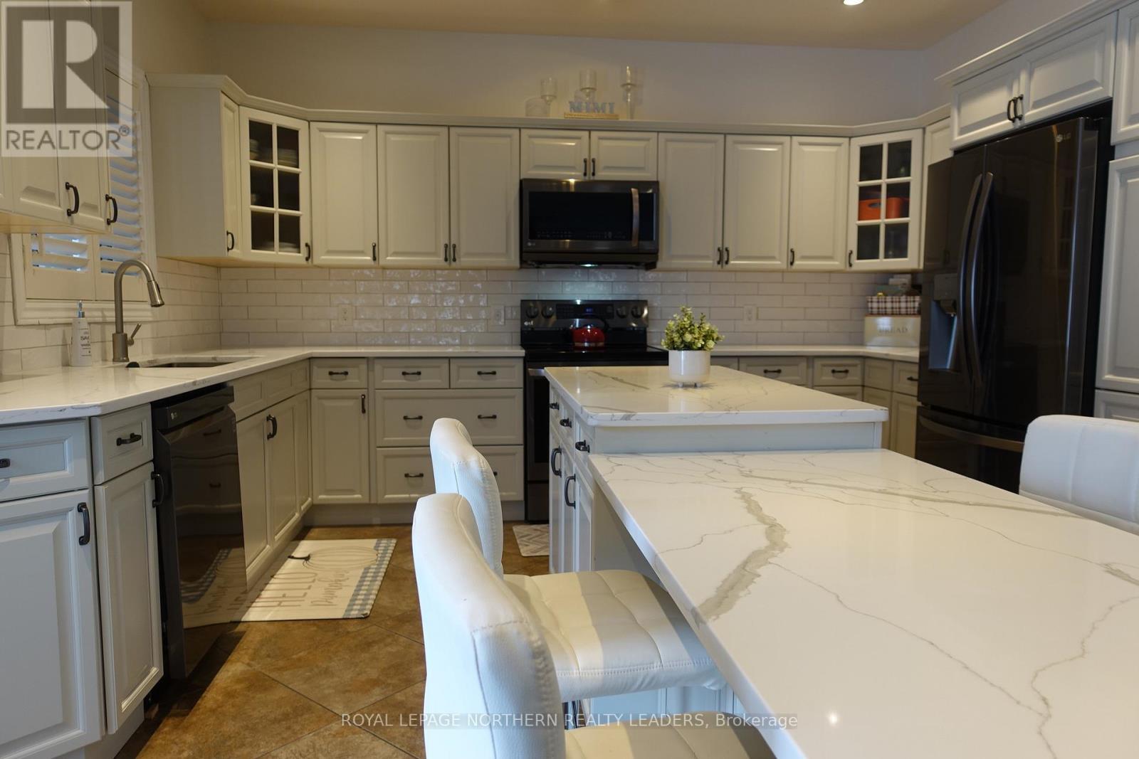 












91 MAJESTIC DRIVE

,
Timmins (MTJ - Beaurivage),




Ontario
P4R1N6

