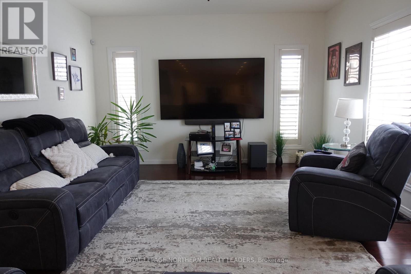 












91 MAJESTIC DRIVE

,
Timmins (MTJ - Beaurivage),




Ontario
P4R1N6

