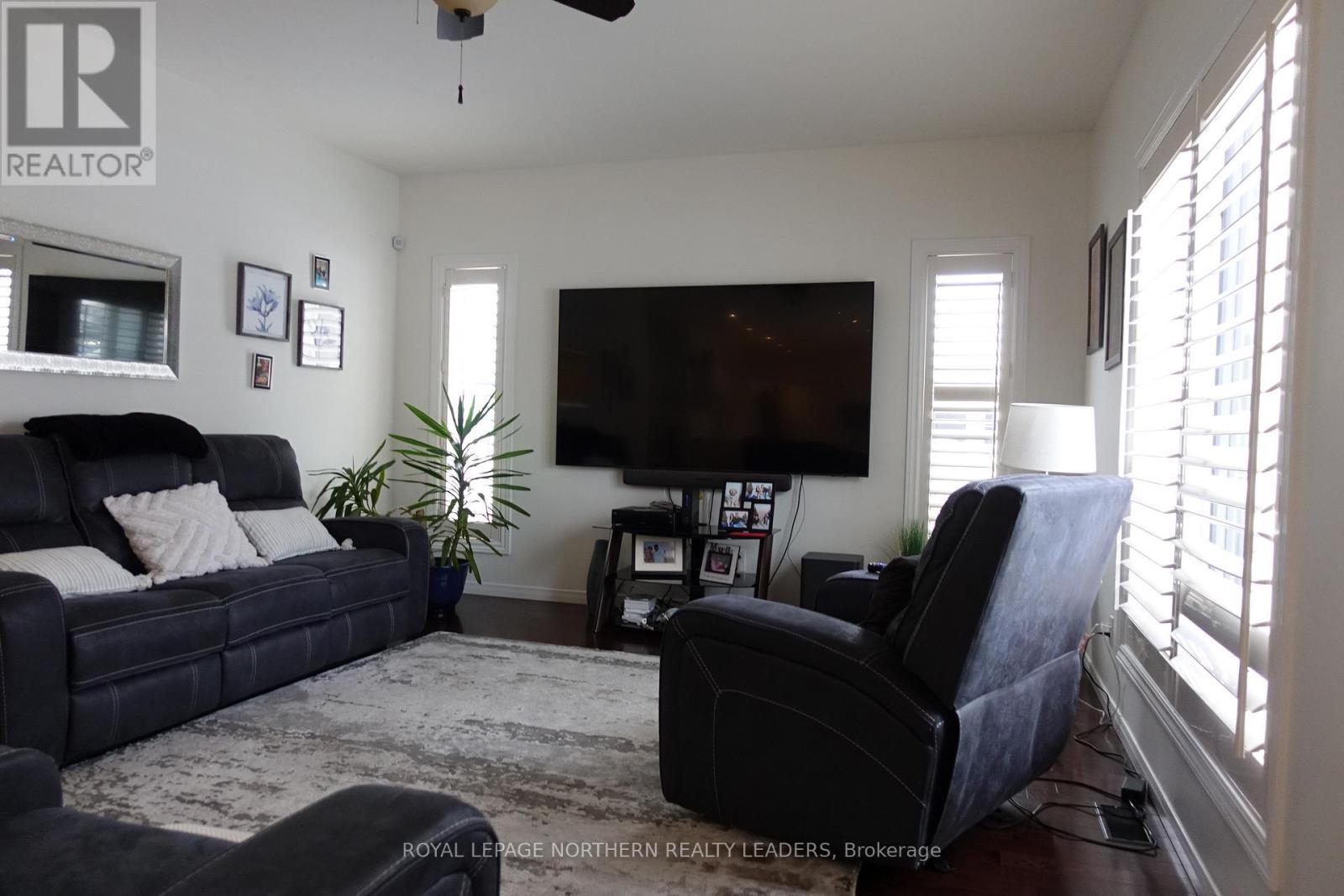 












91 MAJESTIC DRIVE

,
Timmins (MTJ - Beaurivage),




Ontario
P4R1N6

