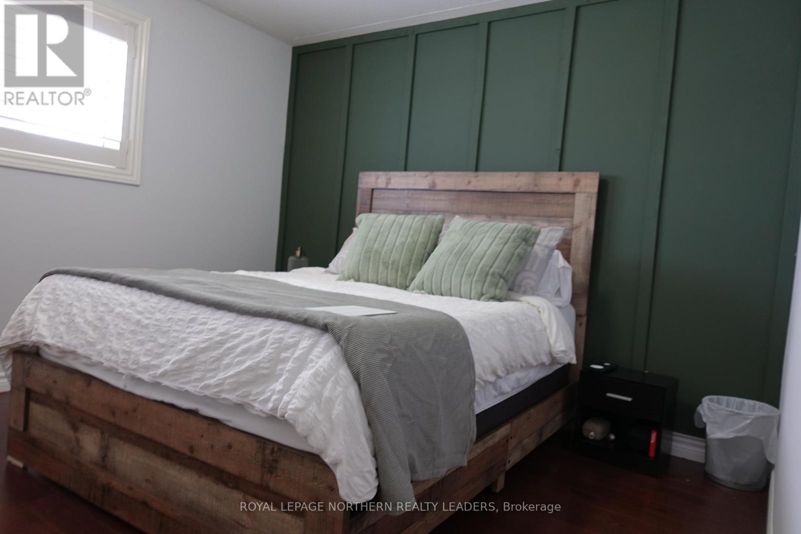 












91 MAJESTIC DRIVE

,
Timmins (MTJ - Beaurivage),




Ontario
P4R1N6

