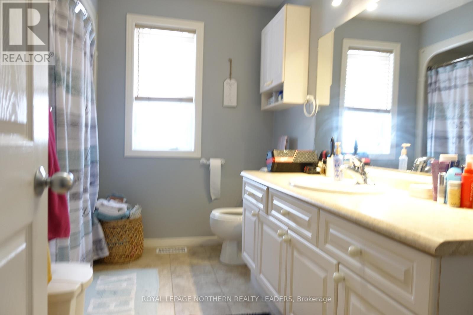 












91 MAJESTIC DRIVE

,
Timmins (MTJ - Beaurivage),




Ontario
P4R1N6

