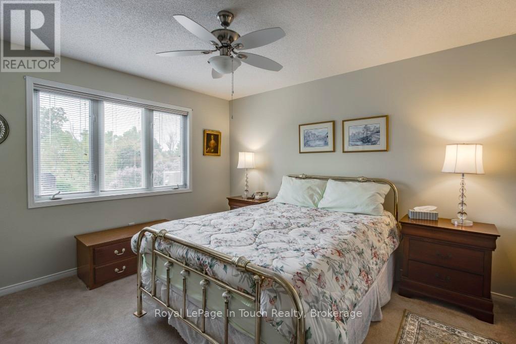 












839 SARAH BOULEVARD

,
Midland,




Ontario
L4R5M1

