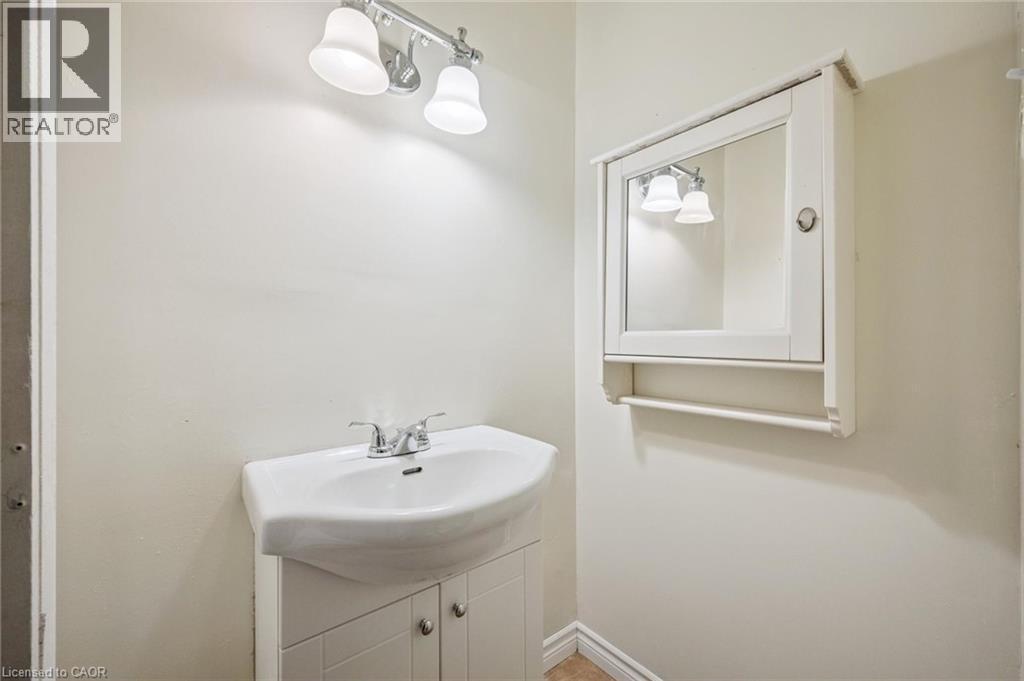 












39 ALBERT Street W

,
Plattsville,




Ontario
N0J1S0

