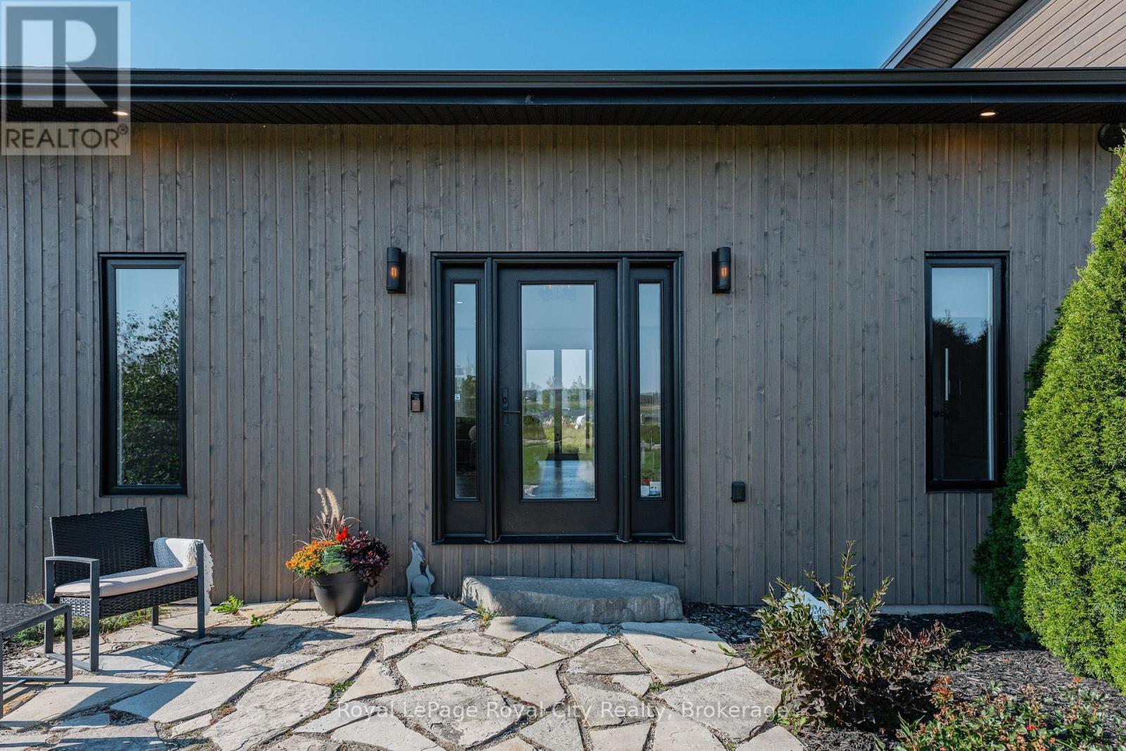 












103 UGOVSEK CRESCENT

,
Meaford,




Ontario
N0H1B0

