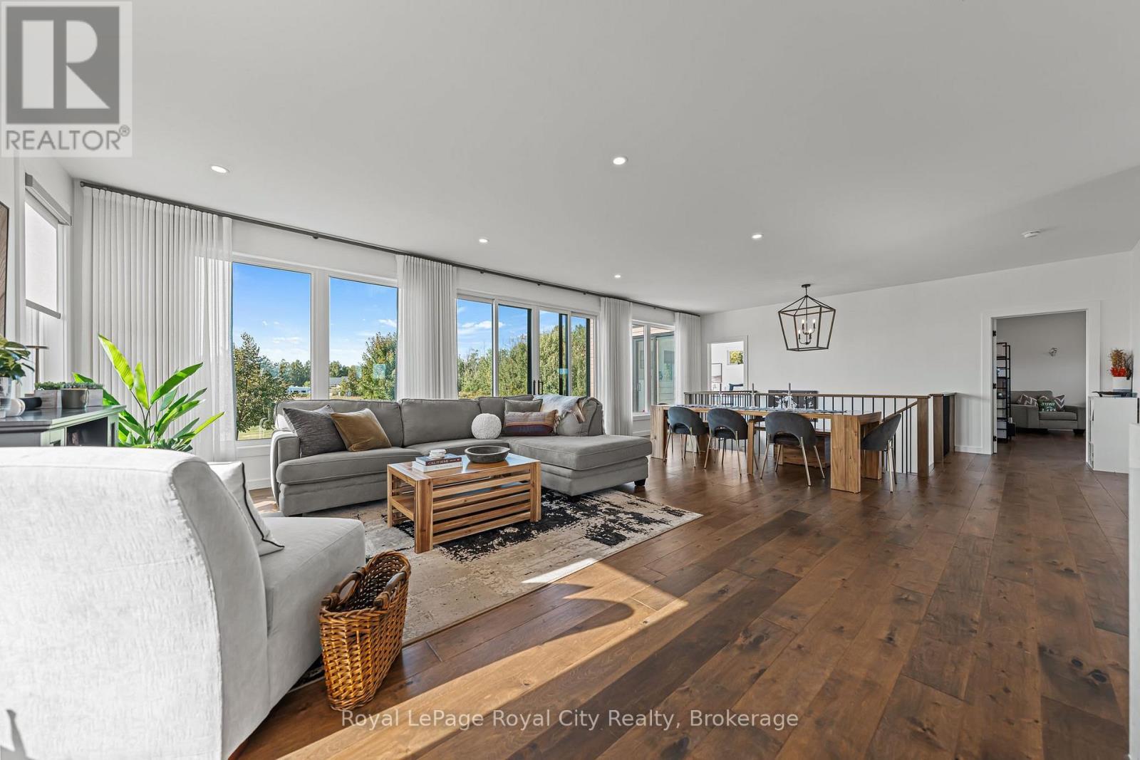 












103 UGOVSEK CRESCENT

,
Meaford,




Ontario
N0H1B0

