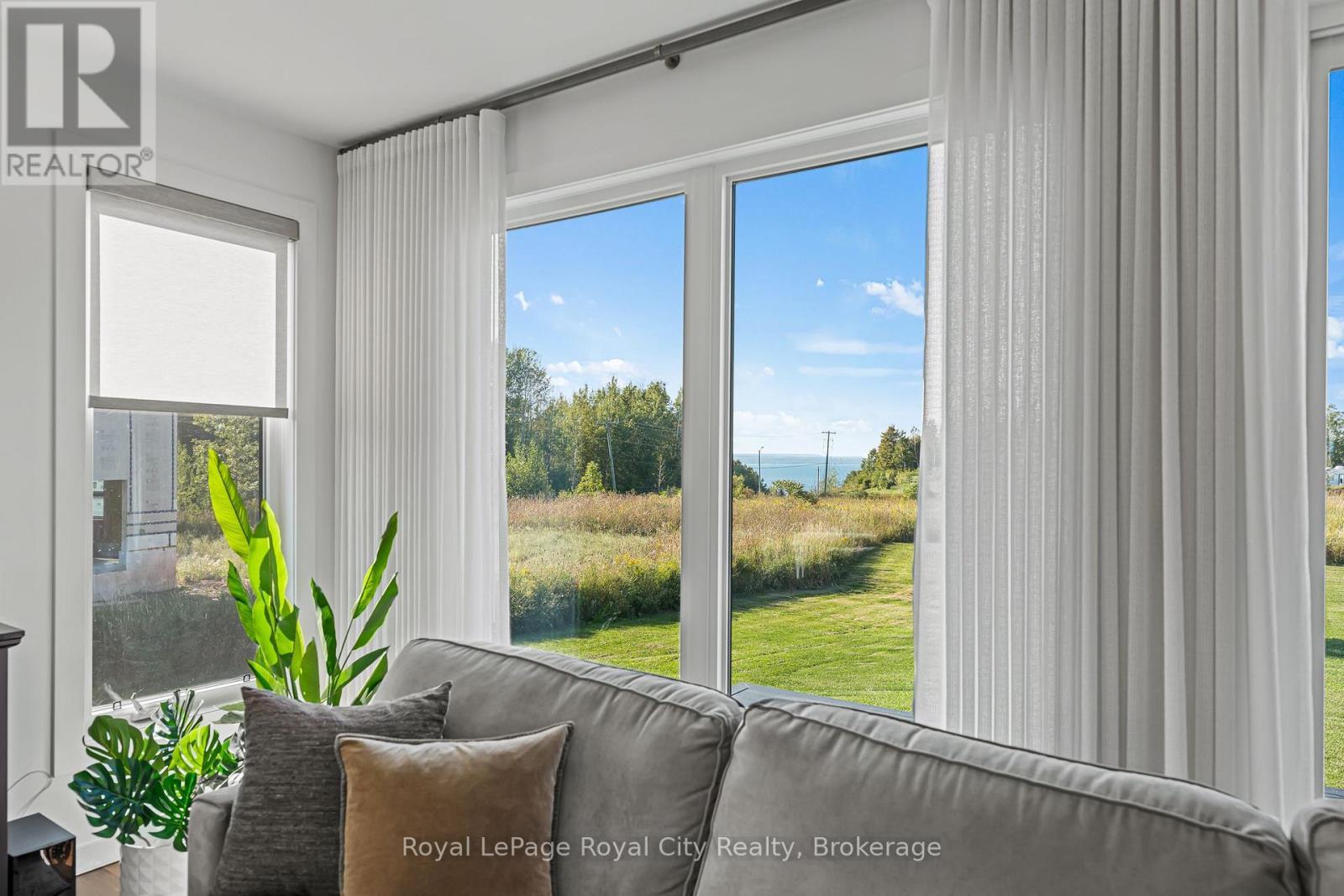 












103 UGOVSEK CRESCENT

,
Meaford,




Ontario
N0H1B0

