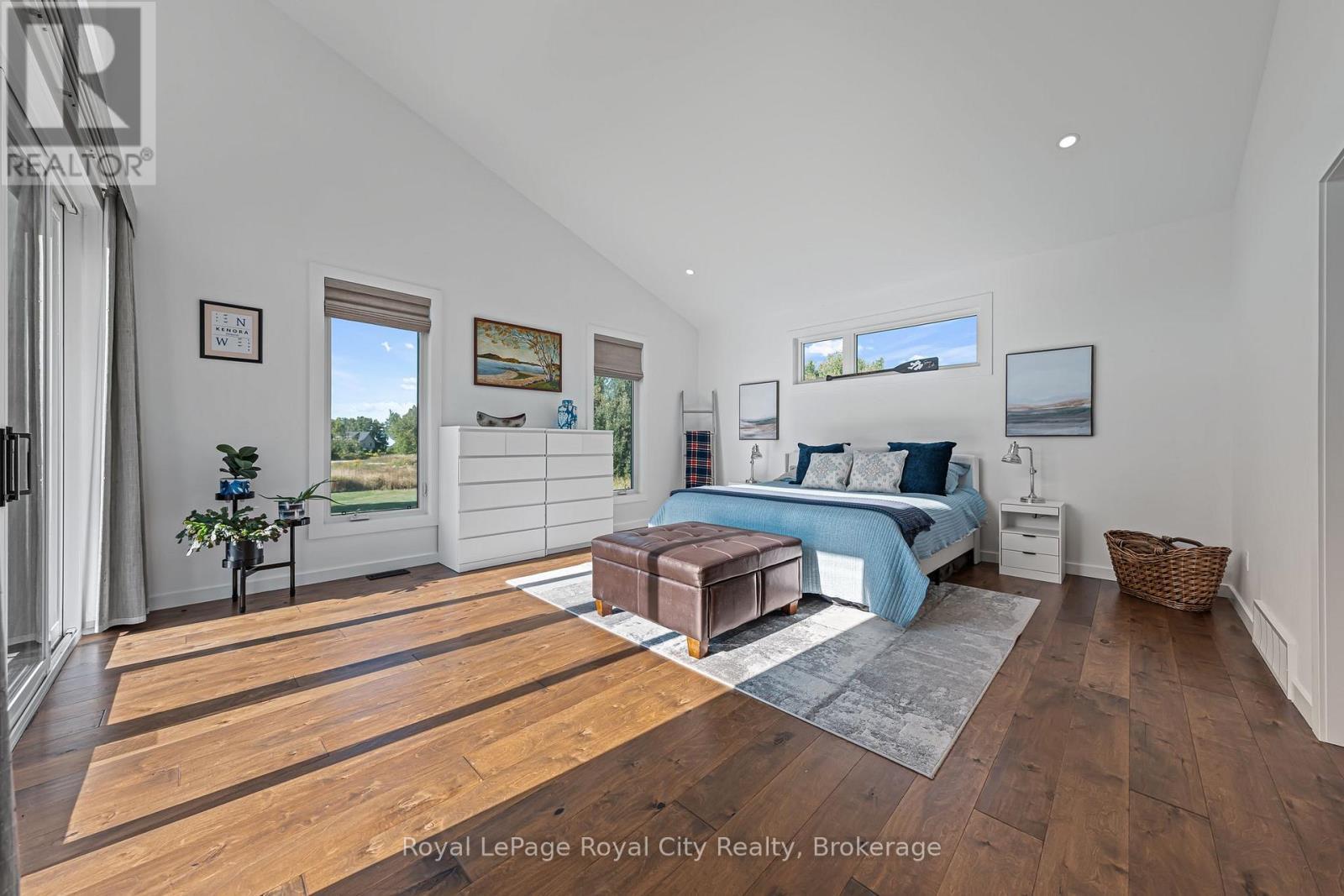 












103 UGOVSEK CRESCENT

,
Meaford,




Ontario
N0H1B0

