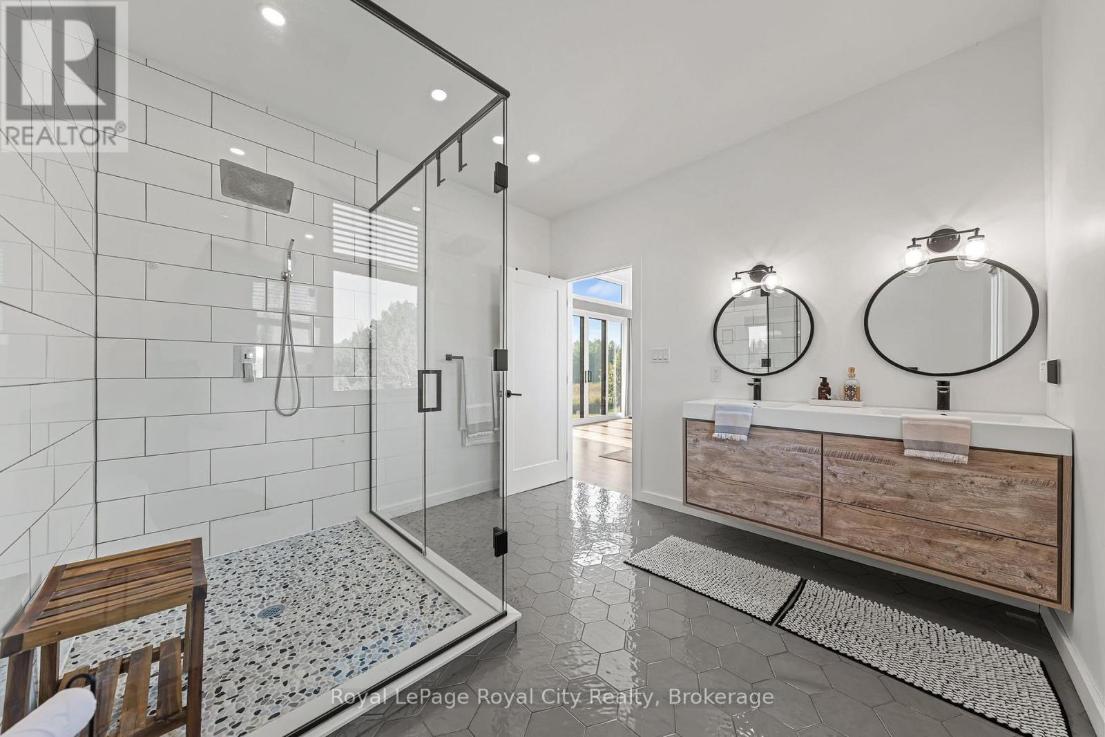 












103 UGOVSEK CRESCENT

,
Meaford,




Ontario
N0H1B0

