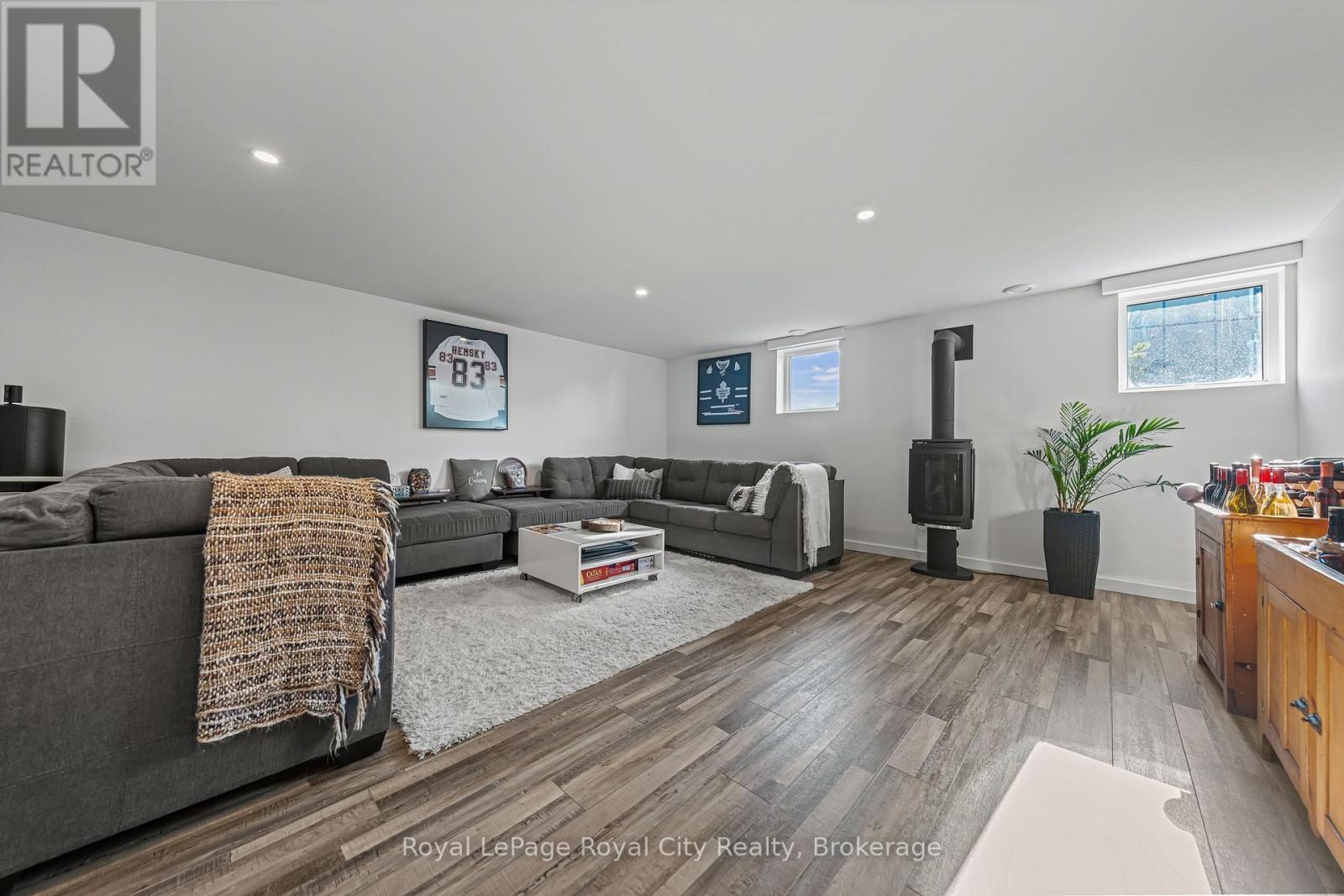 












103 UGOVSEK CRESCENT

,
Meaford,




Ontario
N0H1B0

