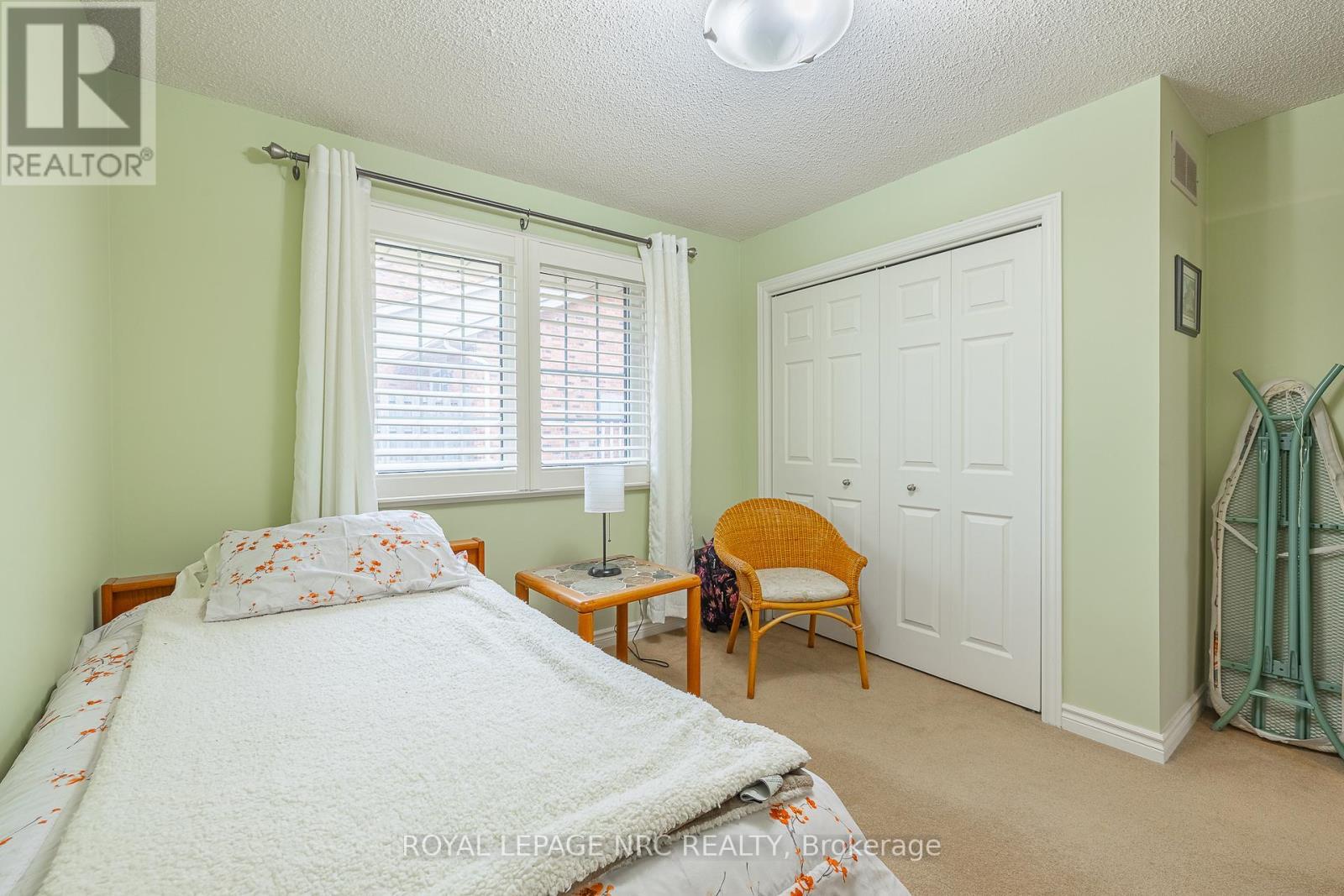 












3 - 2720 MEWBURN ROAD

,
Niagara Falls (Casey),




Ontario
L2J4J5

