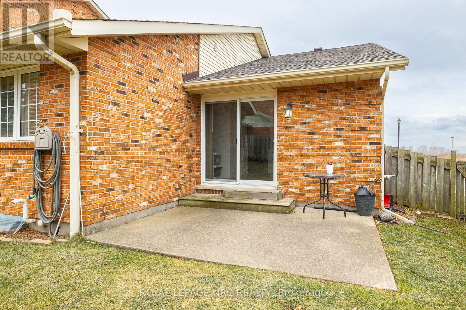 












3 - 2720 MEWBURN ROAD

,
Niagara Falls (Casey),




Ontario
L2J4J5

