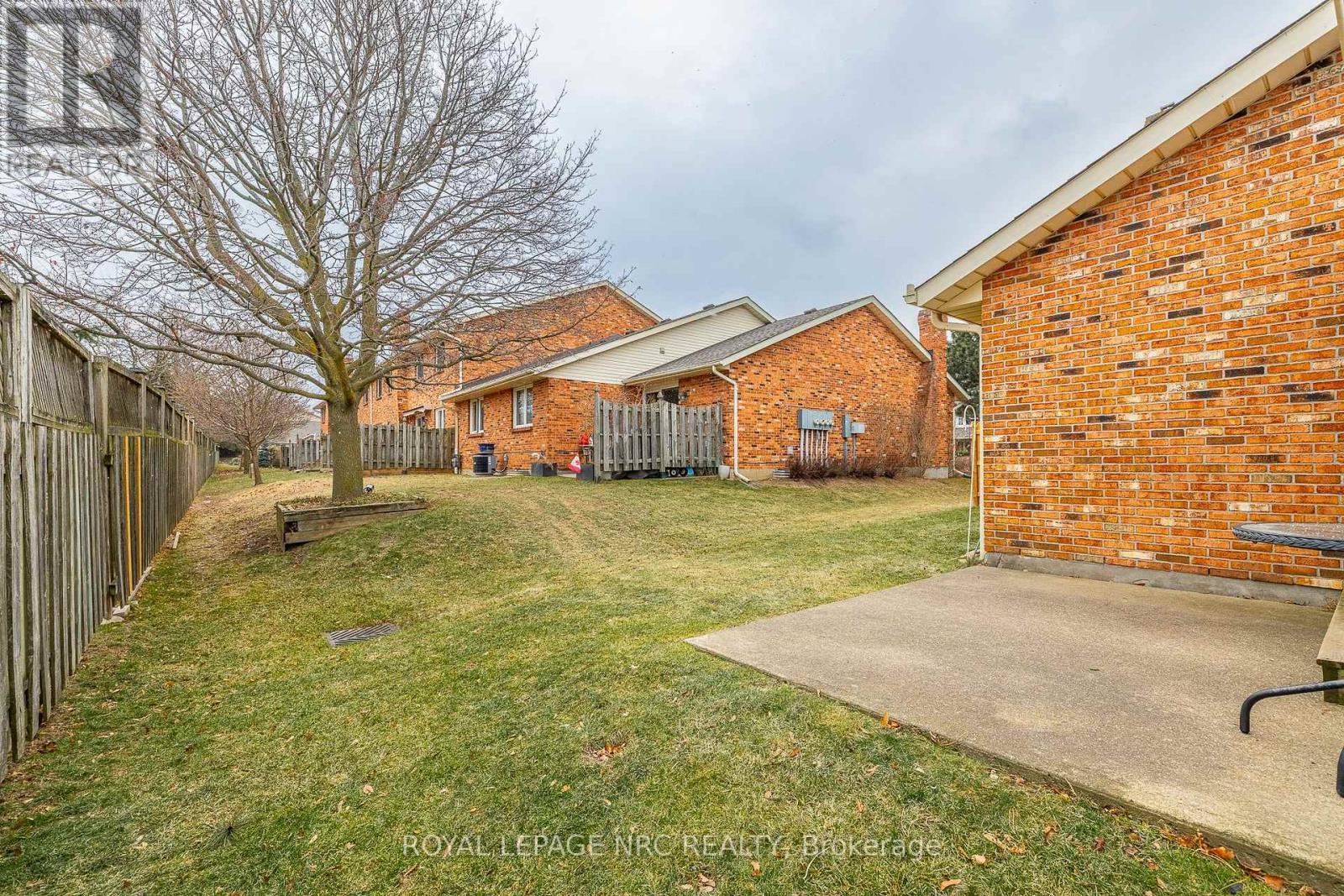 












3 - 2720 MEWBURN ROAD

,
Niagara Falls (Casey),




Ontario
L2J4J5

