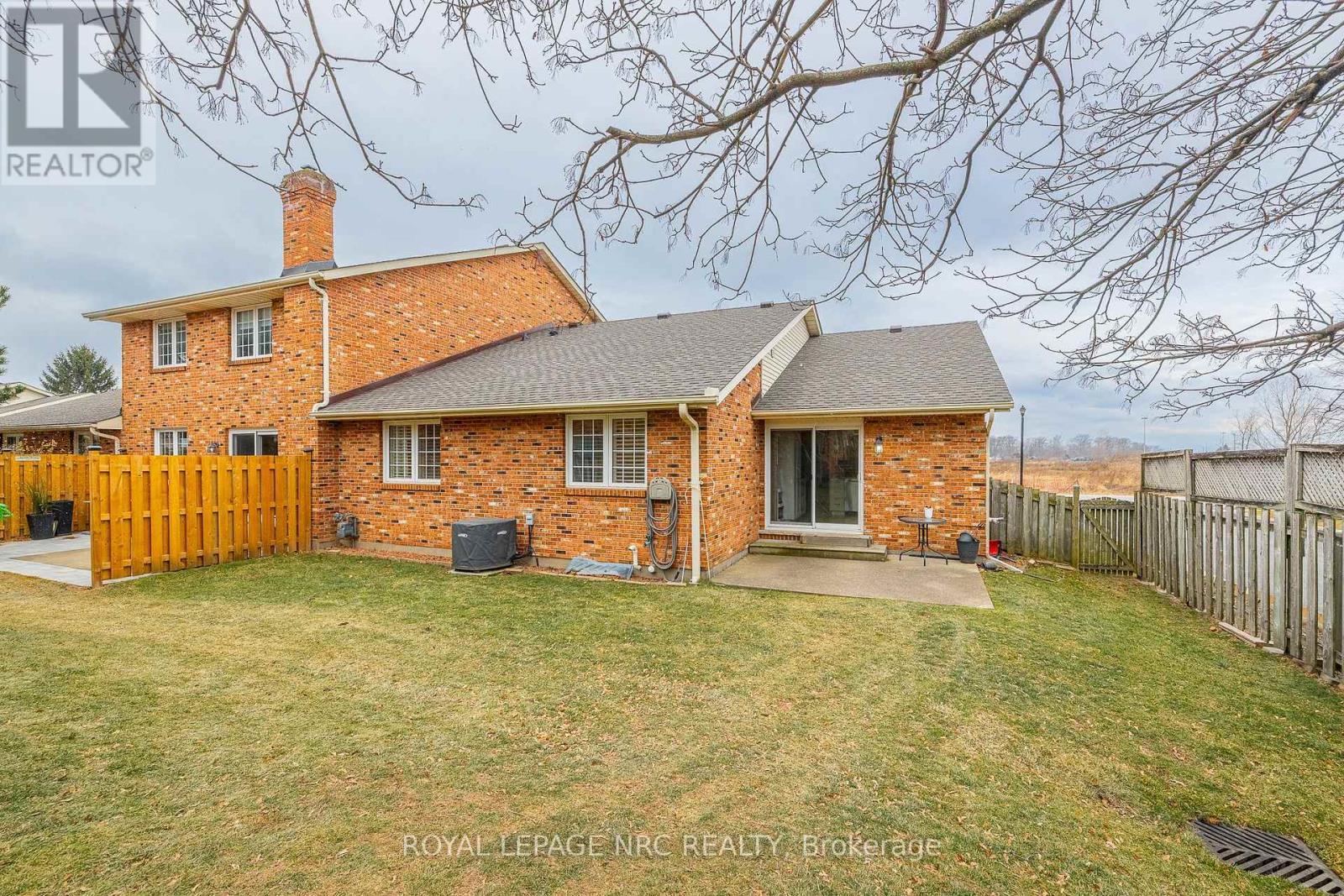 












3 - 2720 MEWBURN ROAD

,
Niagara Falls (Casey),




Ontario
L2J4J5

