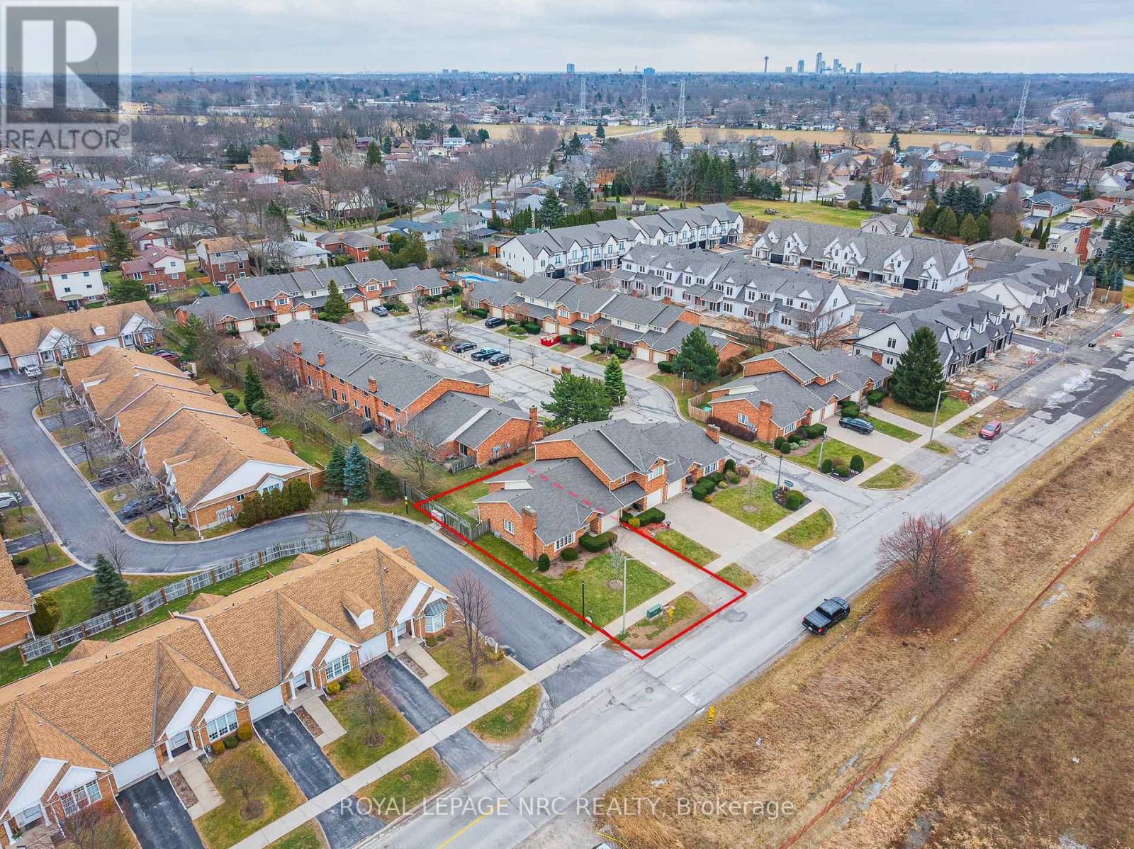 












3 - 2720 MEWBURN ROAD

,
Niagara Falls (Casey),




Ontario
L2J4J5

