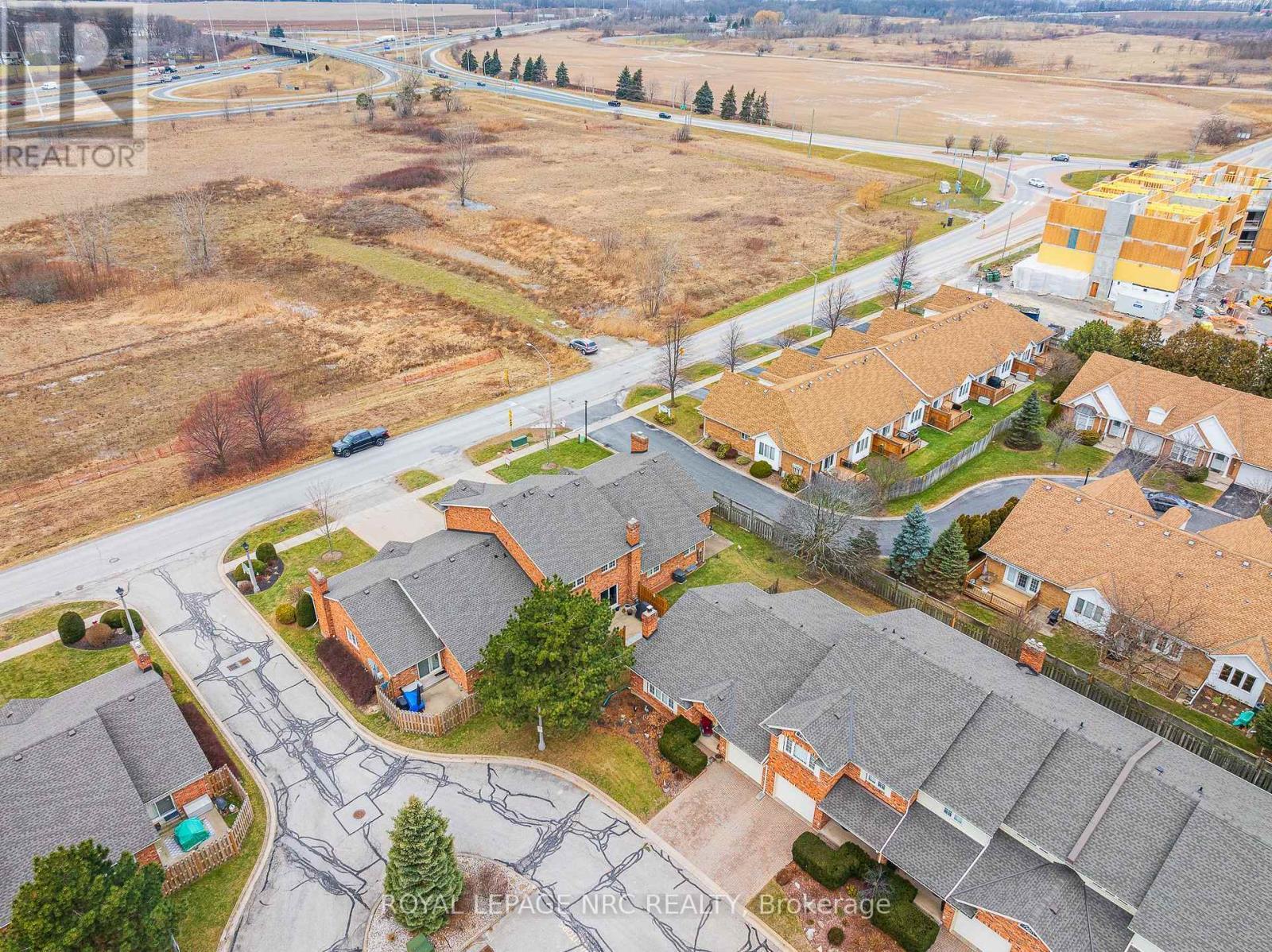 












3 - 2720 MEWBURN ROAD

,
Niagara Falls (Casey),




Ontario
L2J4J5

