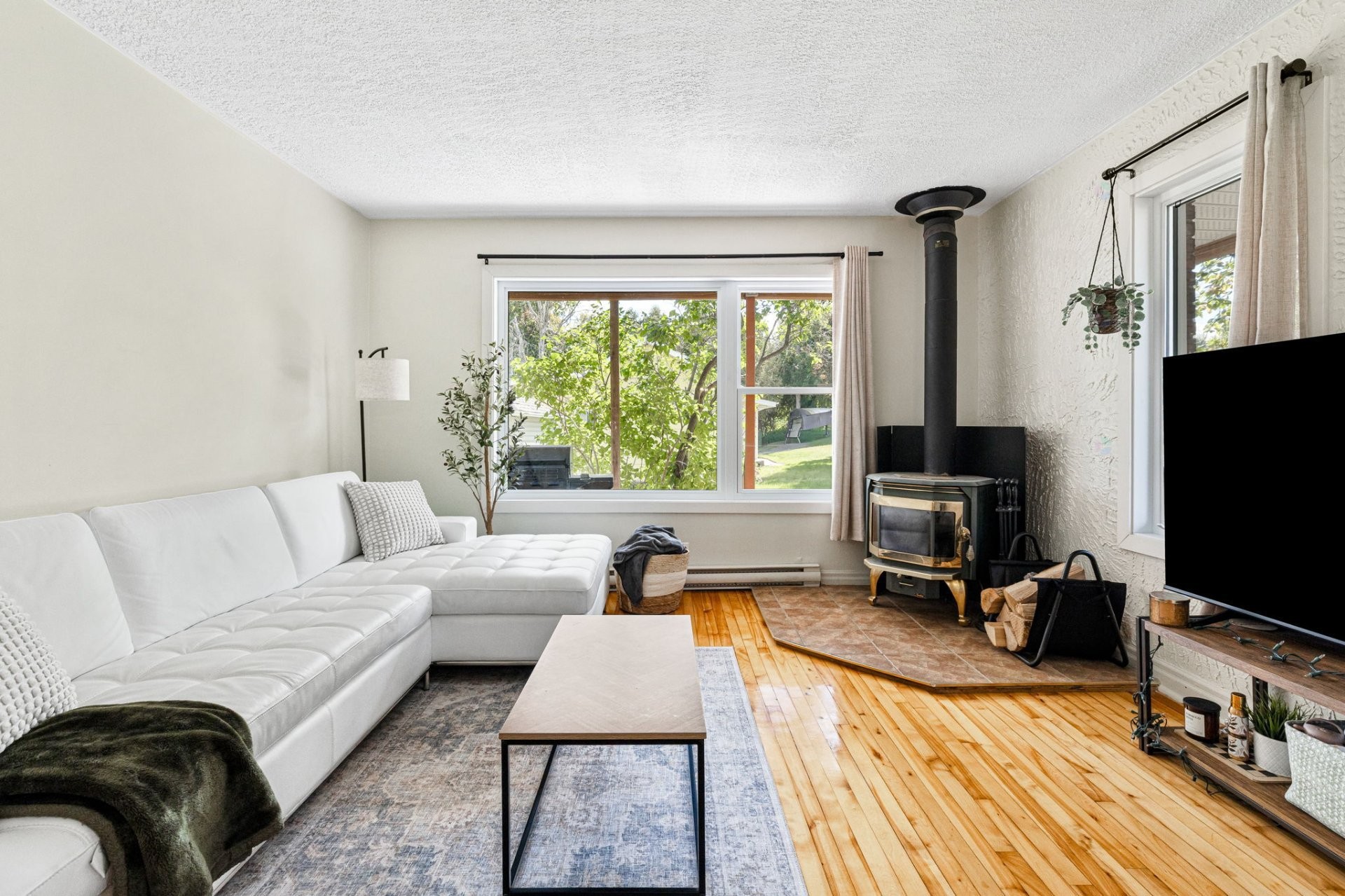 









3395


Ch. Ste-Thérèse

,
Carignan,




QC
J3L7V6

