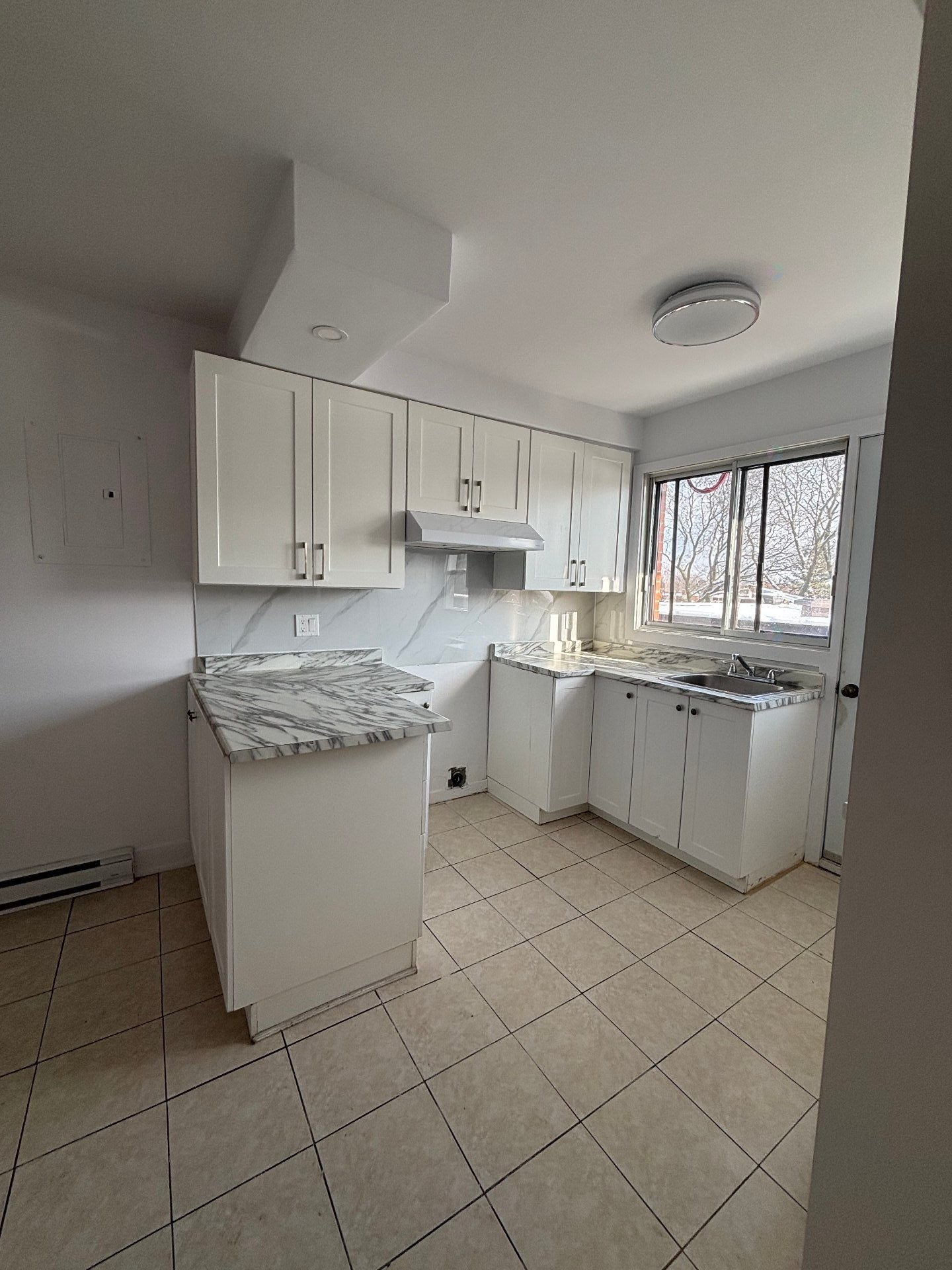 









1976


Rue L.-O.-David

, 4,
Montréal (Villeray/Saint-Michel/Parc-Extension),




QC
H2E1K8

