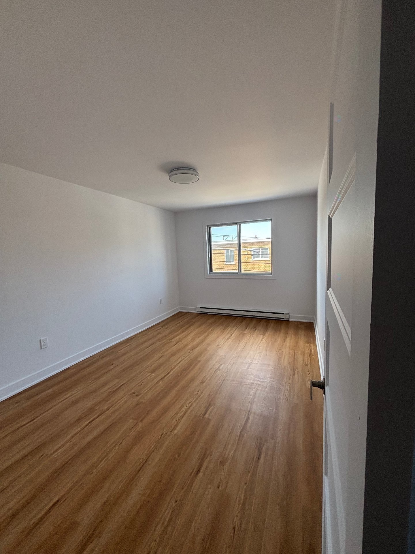 









1976


Rue L.-O.-David

, 4,
Montréal (Villeray/Saint-Michel/Parc-Extension),




QC
H2E1K8

