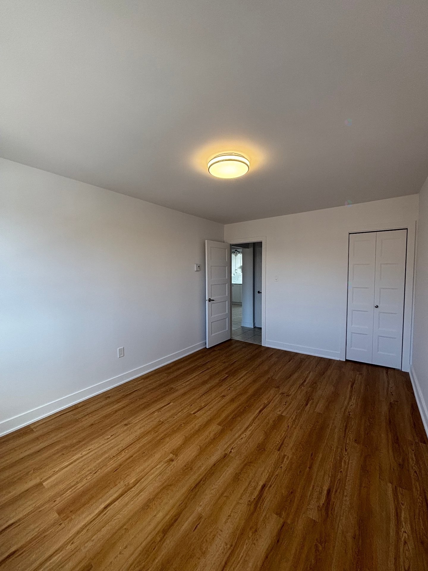 









1976


Rue L.-O.-David

, 4,
Montréal (Villeray/Saint-Michel/Parc-Extension),




QC
H2E1K8

