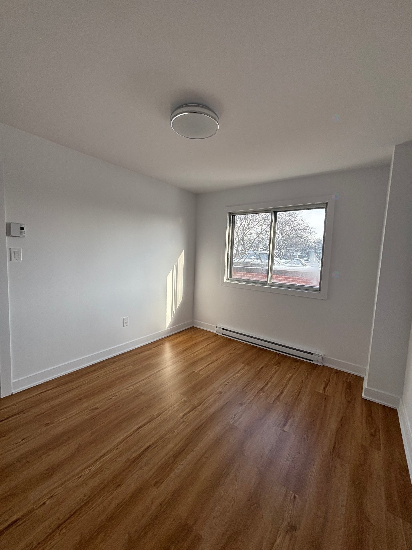 









1976


Rue L.-O.-David

, 4,
Montréal (Villeray/Saint-Michel/Parc-Extension),




QC
H2E1K8

