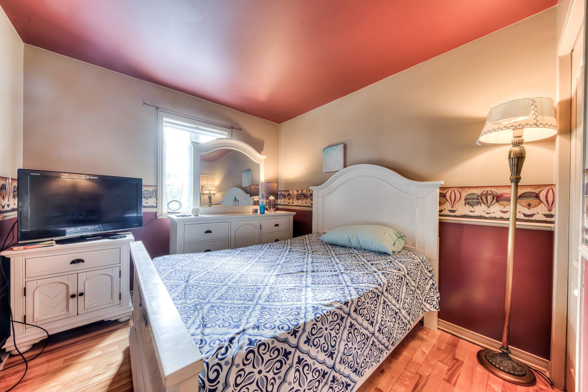 









20500


Rue des Sports

,
Mirabel,




QC
J7J1S9

