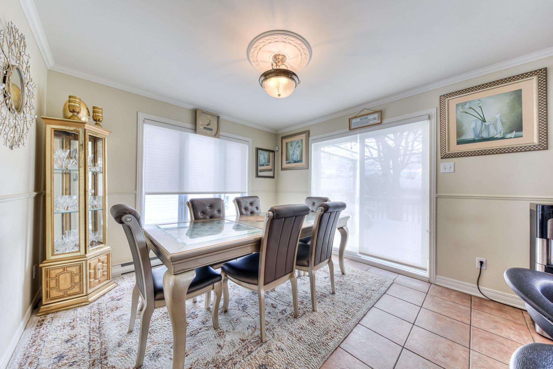 









20500


Rue des Sports

,
Mirabel,




QC
J7J1S9

