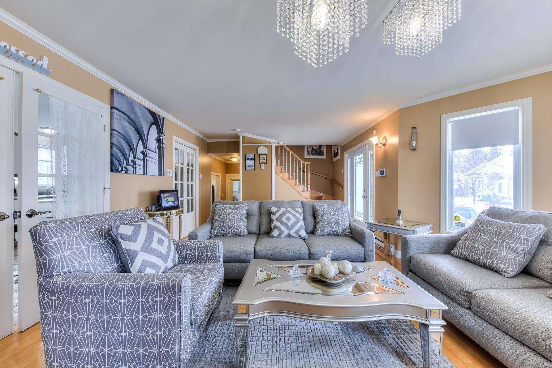 









20500


Rue des Sports

,
Mirabel,




QC
J7J1S9

