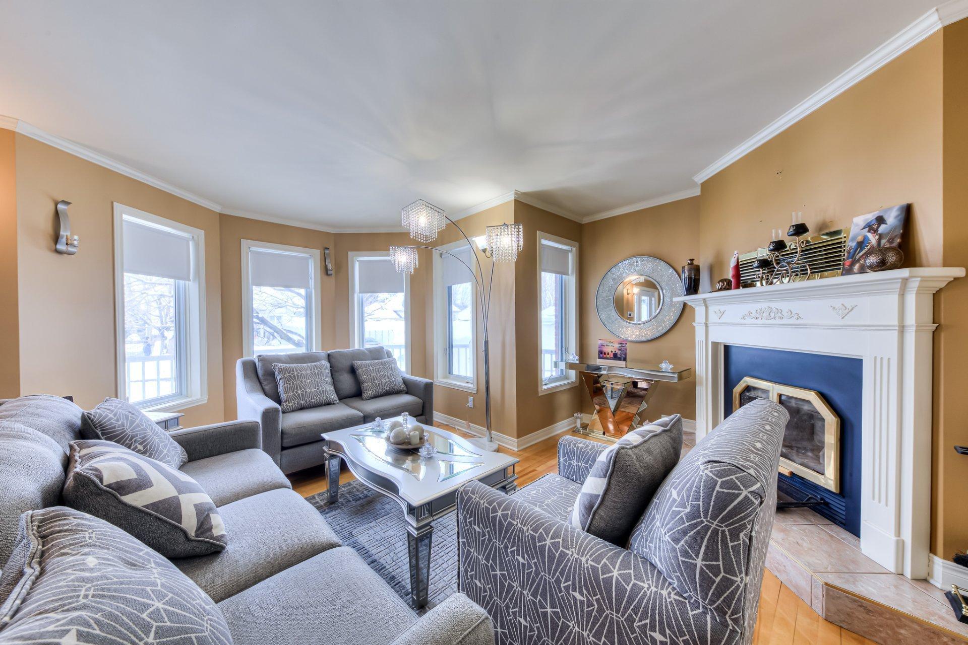 









20500


Rue des Sports

,
Mirabel,




QC
J7J1S9

