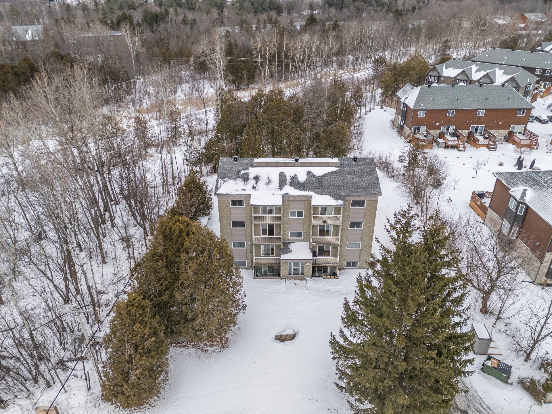 









94


Boul. de Bromont

, 6,
Bromont,




QC
J2L2K6

