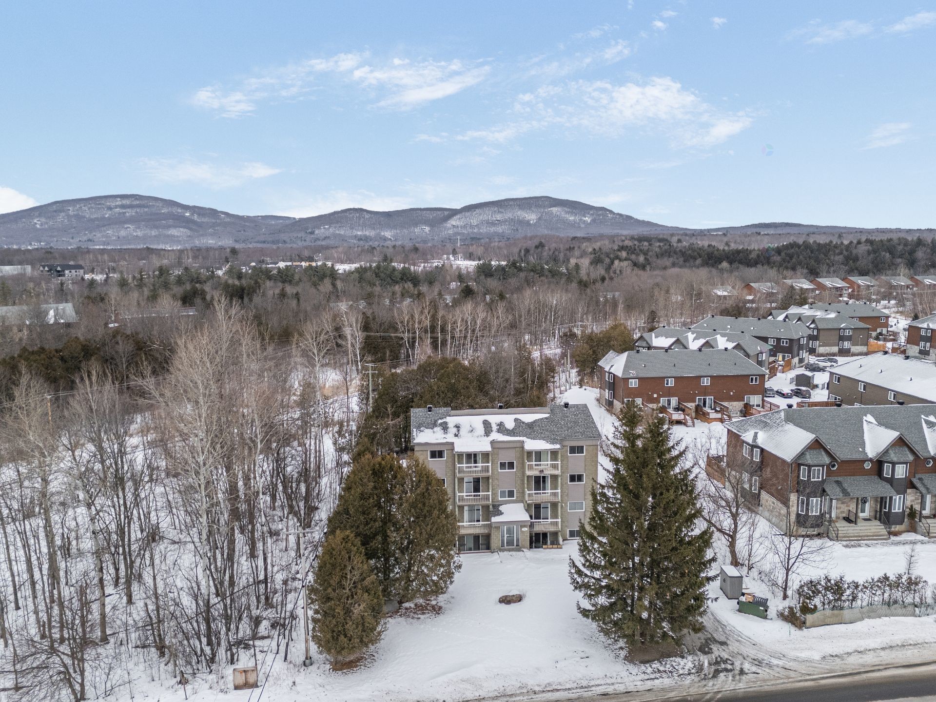 









94


Boul. de Bromont

, 6,
Bromont,




QC
J2L2K6

