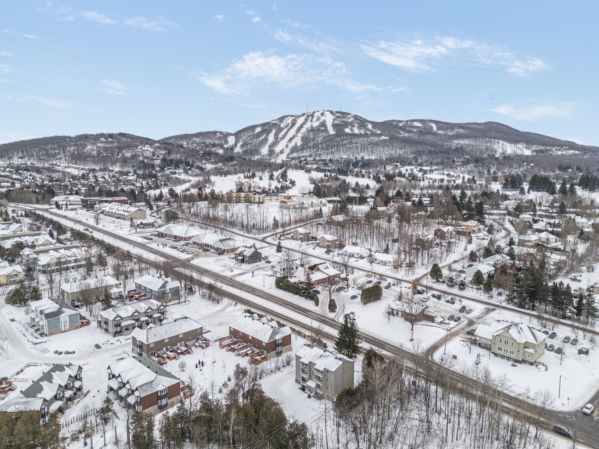 









94


Boul. de Bromont

, 6,
Bromont,




QC
J2L2K6

