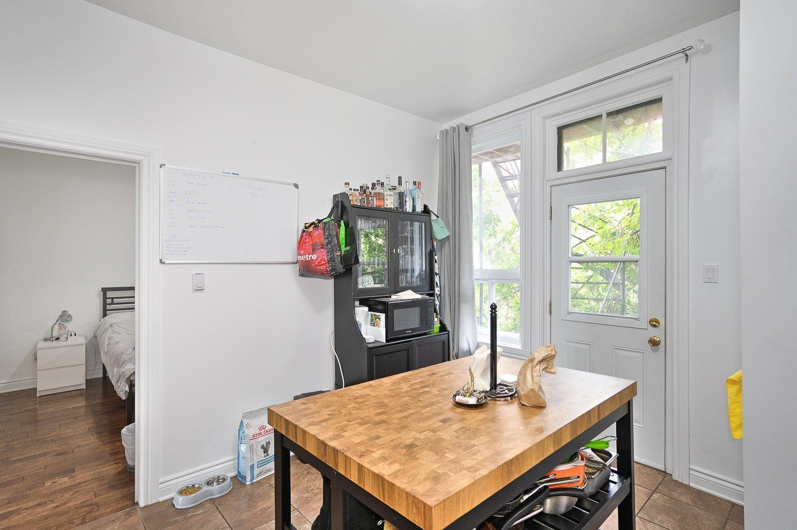 









1249

 - 1253


Rue Cartier

,
Montréal (Ville-Marie),




QC
H2K4C4

