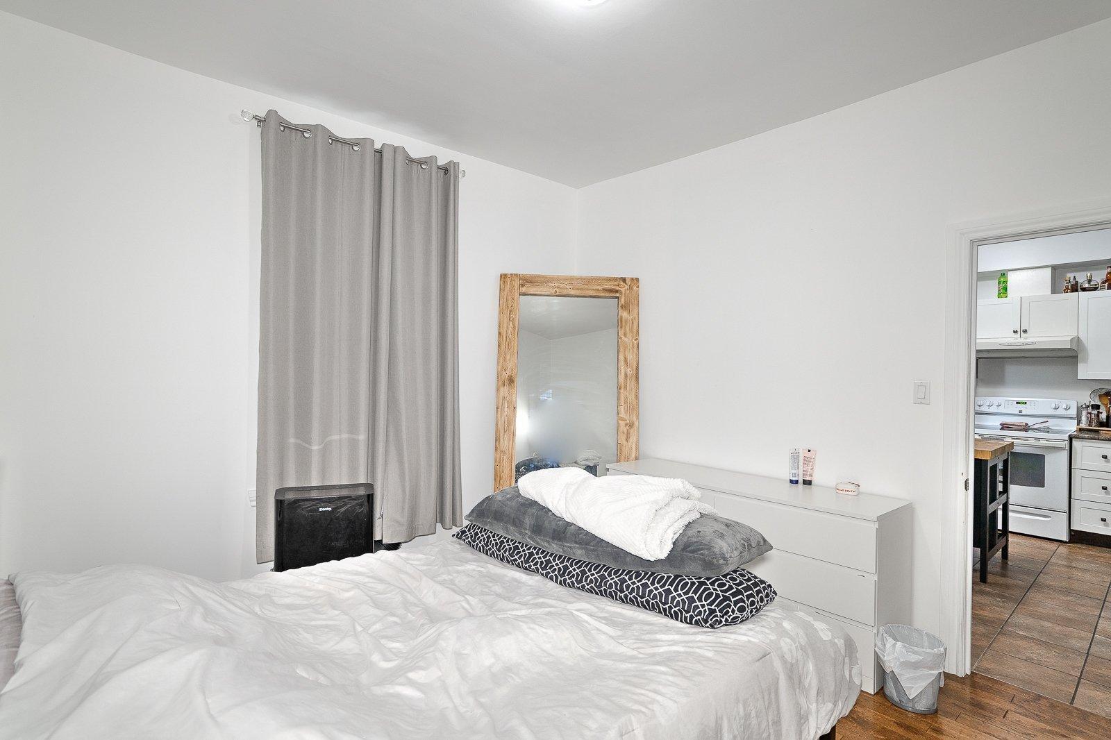 









1249

 - 1253


Rue Cartier

,
Montréal (Ville-Marie),




QC
H2K4C4

