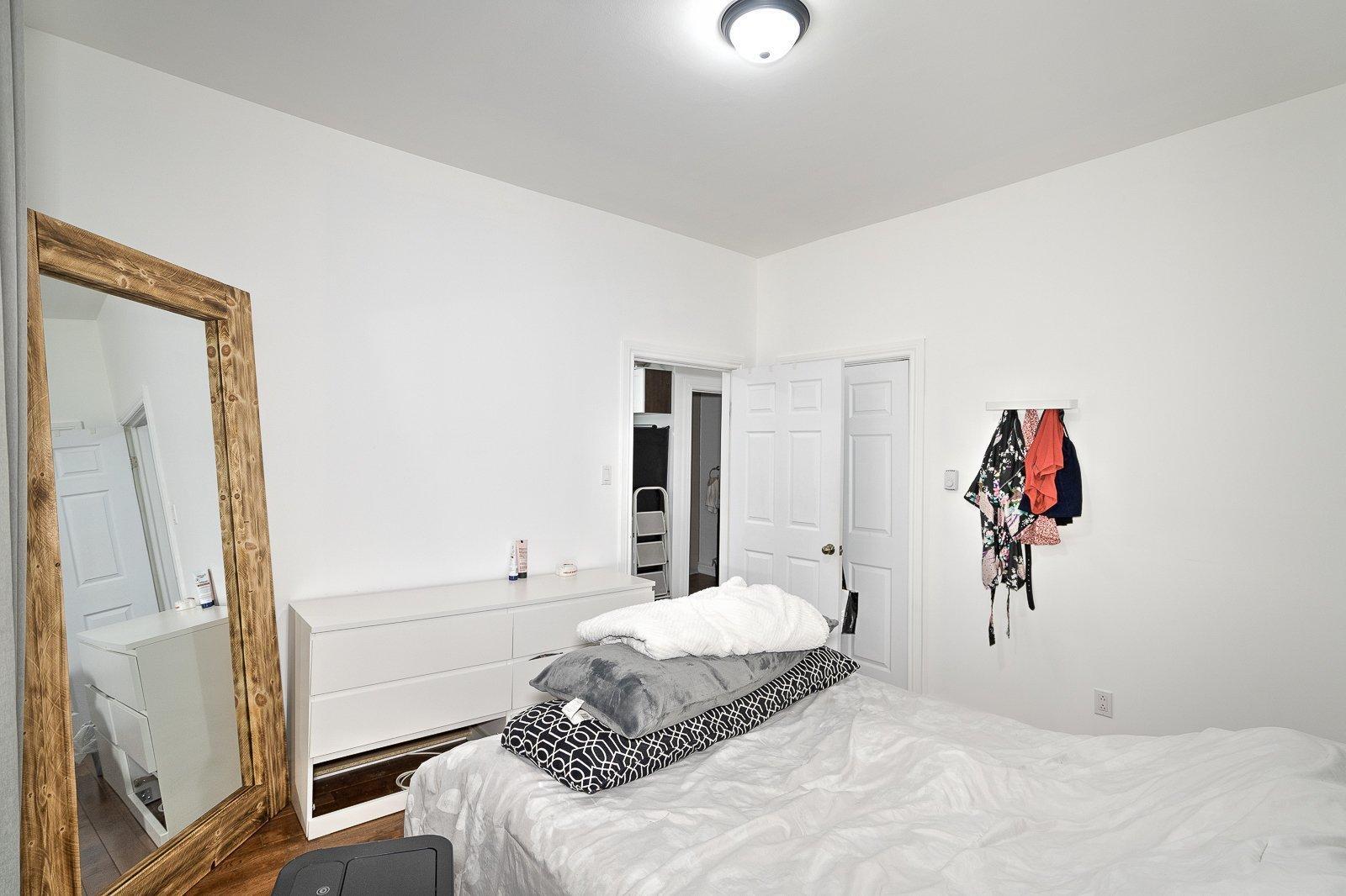 









1249

 - 1253


Rue Cartier

,
Montréal (Ville-Marie),




QC
H2K4C4

