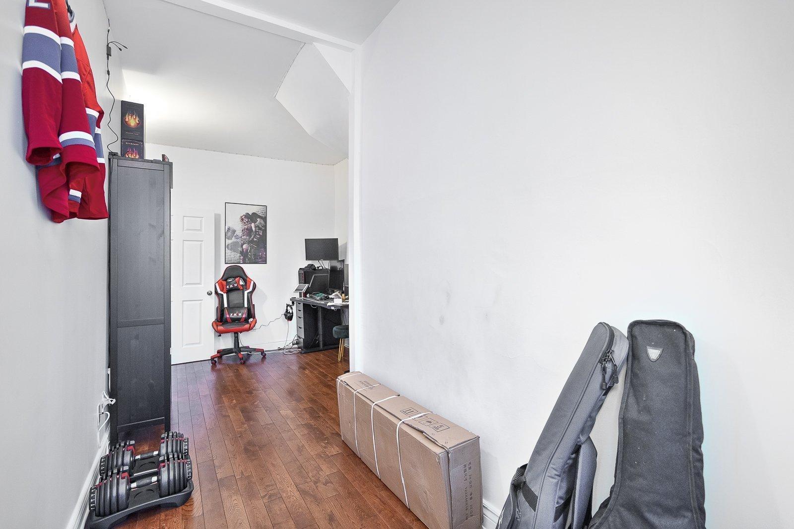 









1249

 - 1253


Rue Cartier

,
Montréal (Ville-Marie),




QC
H2K4C4

