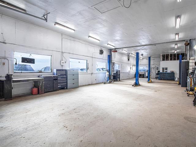 









8425


WILKES

AVE,
Headingley,




MB
R4H 1B8

