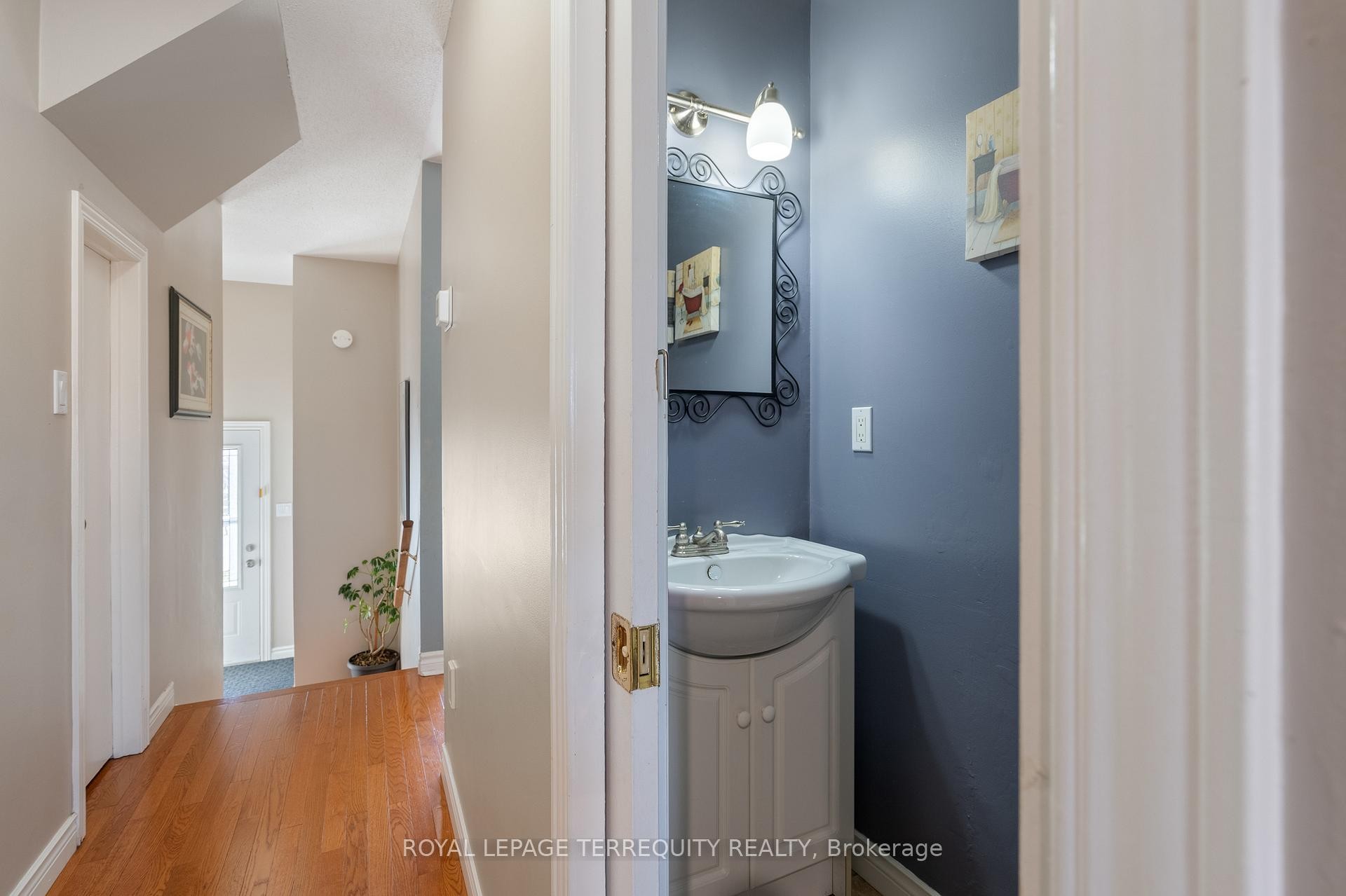 









185


Denistoun

Street, 53,
Welland,




ON
L3C 6J6

