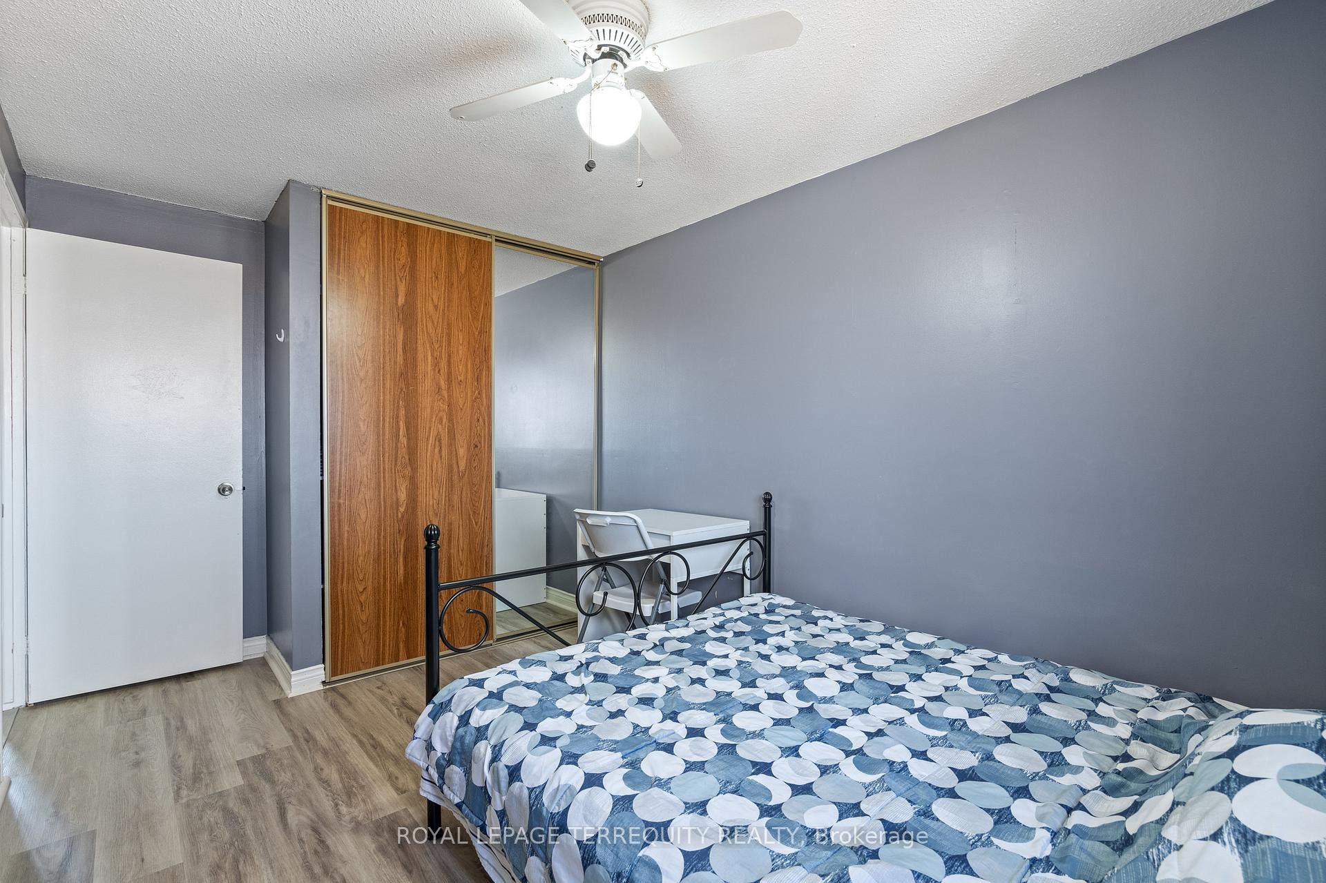 









185


Denistoun

Street, 53,
Welland,




ON
L3C 6J6

