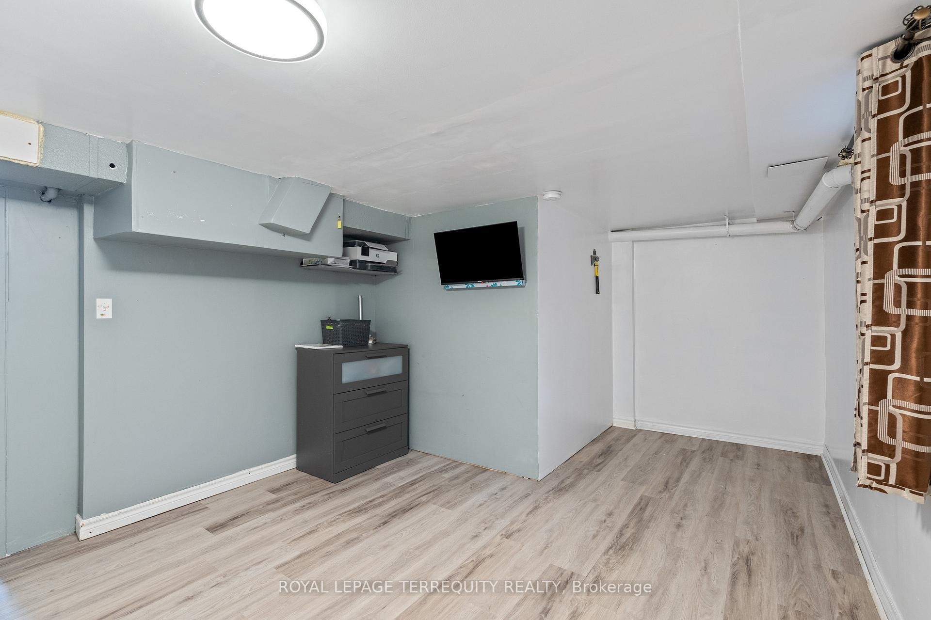 









185


Denistoun

Street, 53,
Welland,




ON
L3C 6J6

